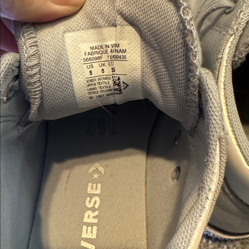 Women’s Gray Converse All Star mid-rise size 8 - Picture 6 of 7
